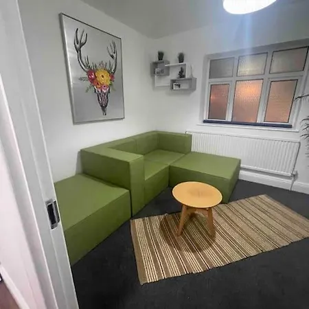 Lovely 1 Bedroom Flat+Living Room With A Sofa Bed London Exterior photo